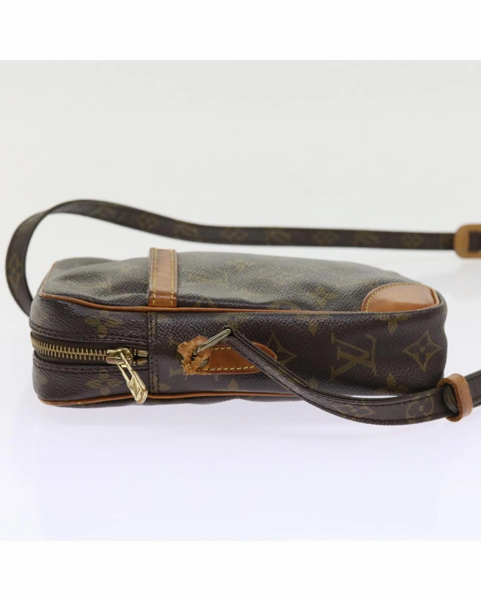 Pochette Crossbody Bag Monogram Canvas