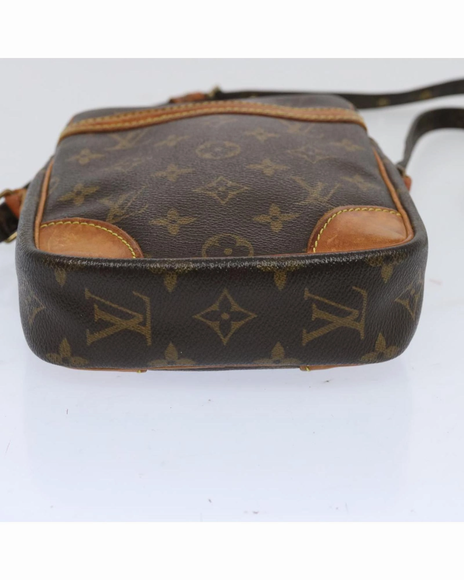 Pochette Crossbody Bag Monogram Canvas