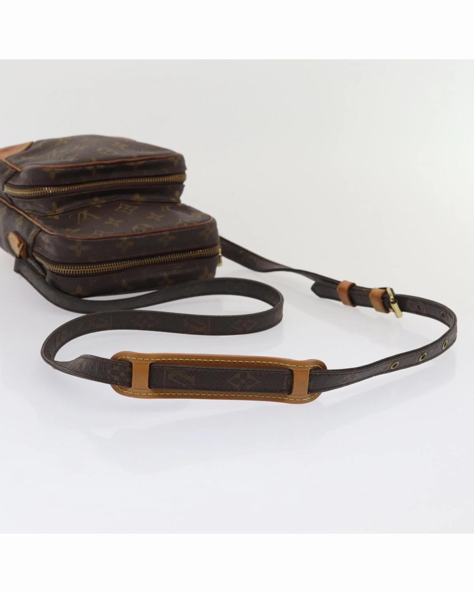 Pochette Crossbody Bag Monogram Canvas