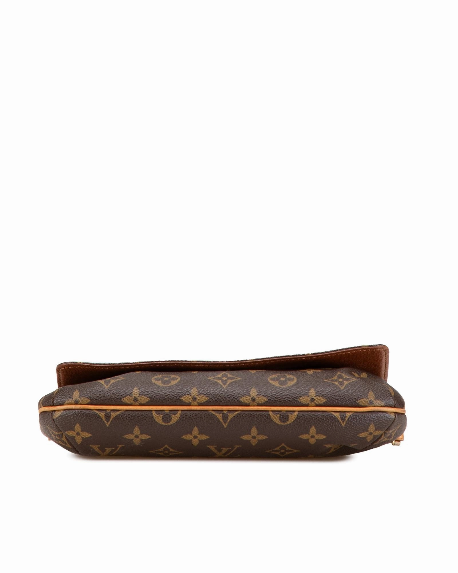 Pochette Crossbody Bag