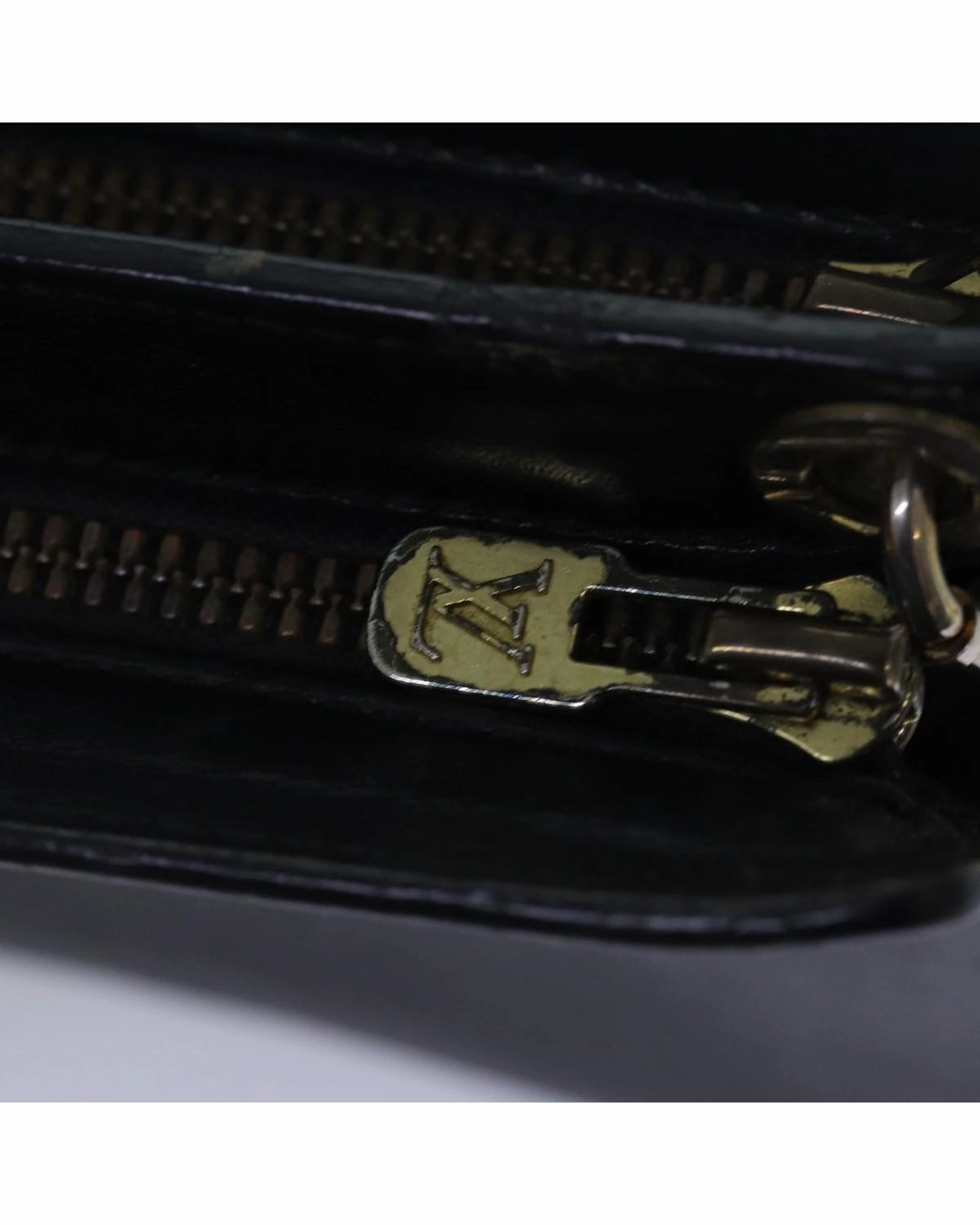 Pochette Epi Leather Shoulder Bag