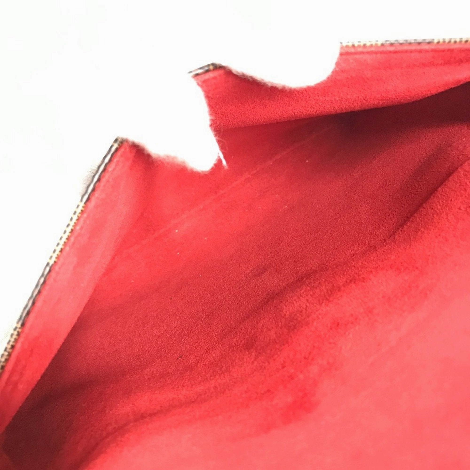 Pochette M95046 Crossbody Bag