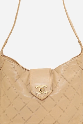 Pre-Loved Chanel 1986-88 Beige Quilted Lambskin CC Hobo Shoulder Bag with Pouch
