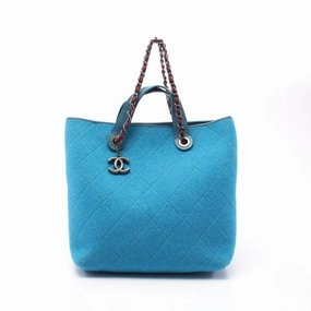 Pre-loved CHANEL Matelasse Shoulder Bag Tote Wool Leather Turquoise Blue Antique Silver Hardware 2WAY