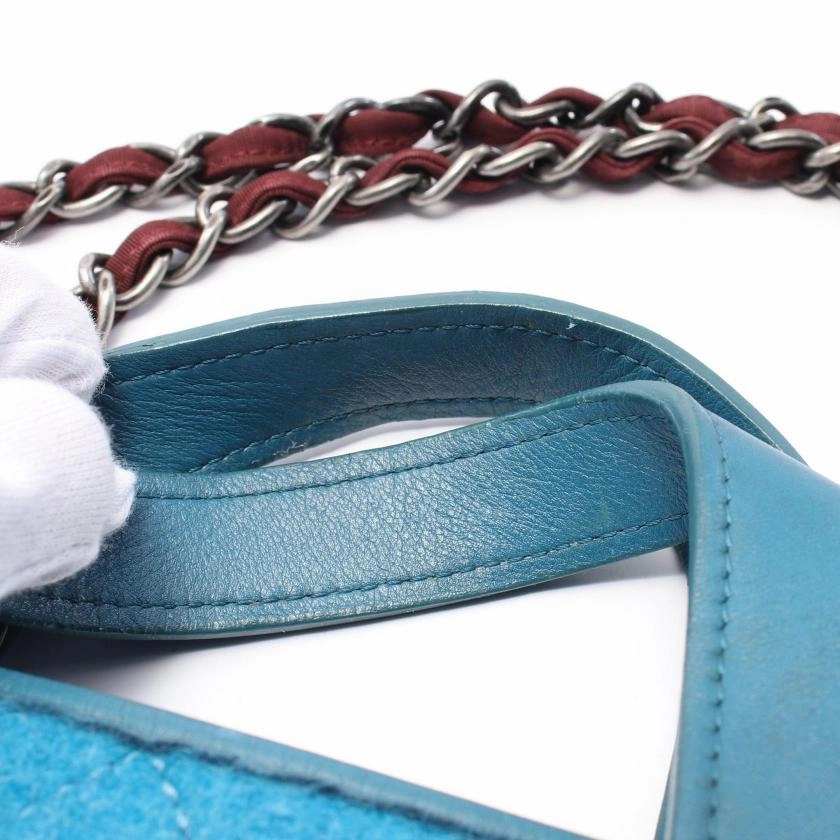 Pre-loved CHANEL Matelasse Shoulder Bag Tote Wool Leather Turquoise Blue Antique Silver Hardware 2WAY