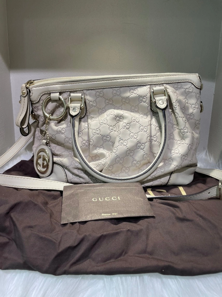 Pre-loved GUCCI GG Canvas Shoulder Bag Off-White Medium