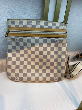 Pre-owned Louis Vuitton Azur Damier Canvas Crossbody Bag - Final Sale