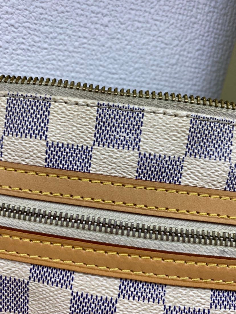 Pre-owned Louis Vuitton Azur Damier Canvas Crossbody Bag - Final Sale