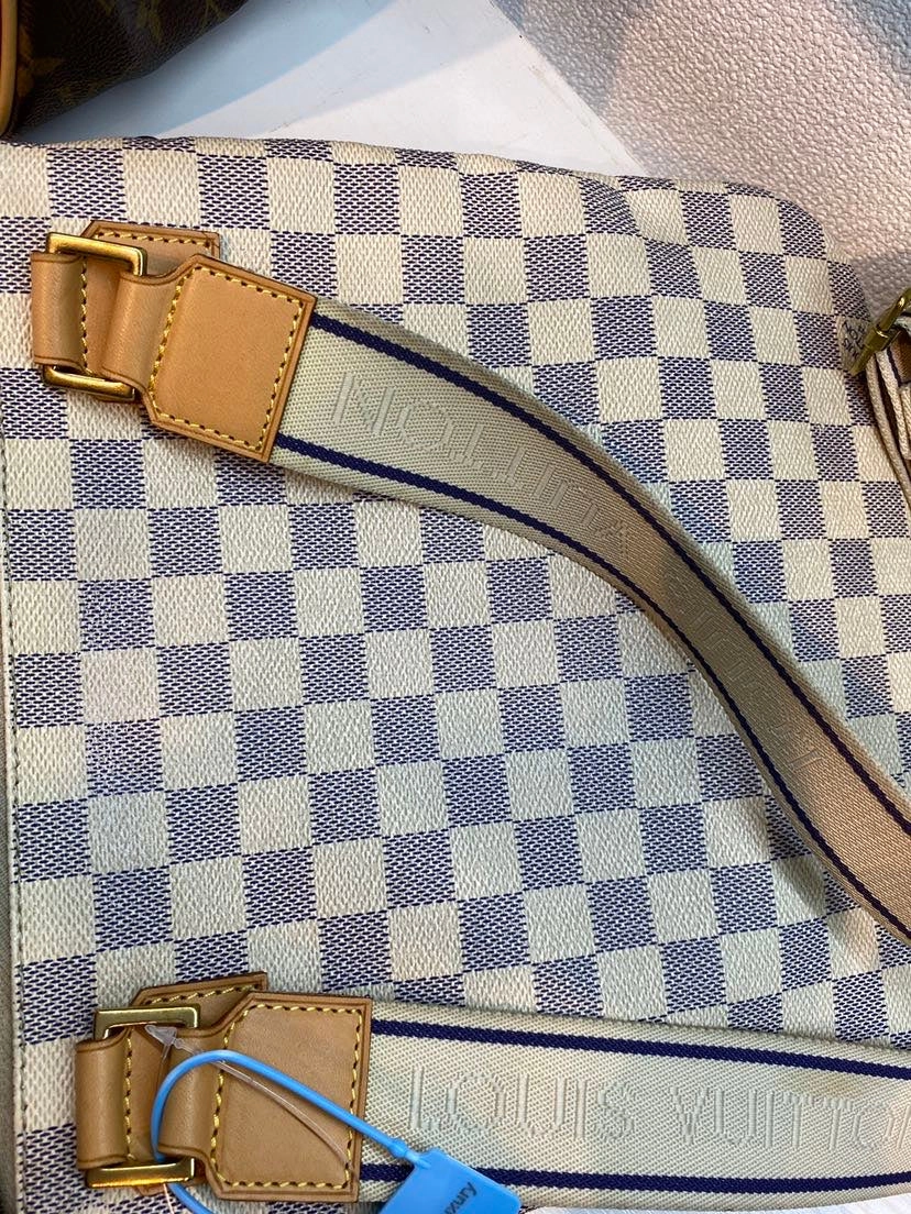 Pre-owned Louis Vuitton Azur Damier Canvas Crossbody Bag - Final Sale