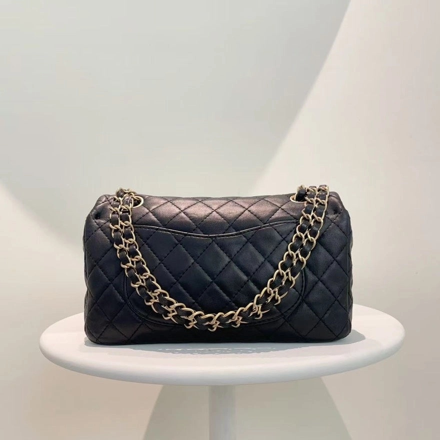 Preloved Chanel Classic Flap Black Quilted Leather Shoulder Bag