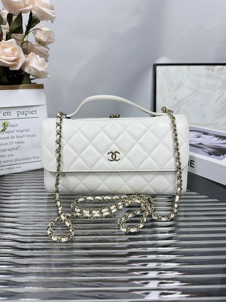 Preloved Chanel HFY Quilted White Leather Shoulder Bag