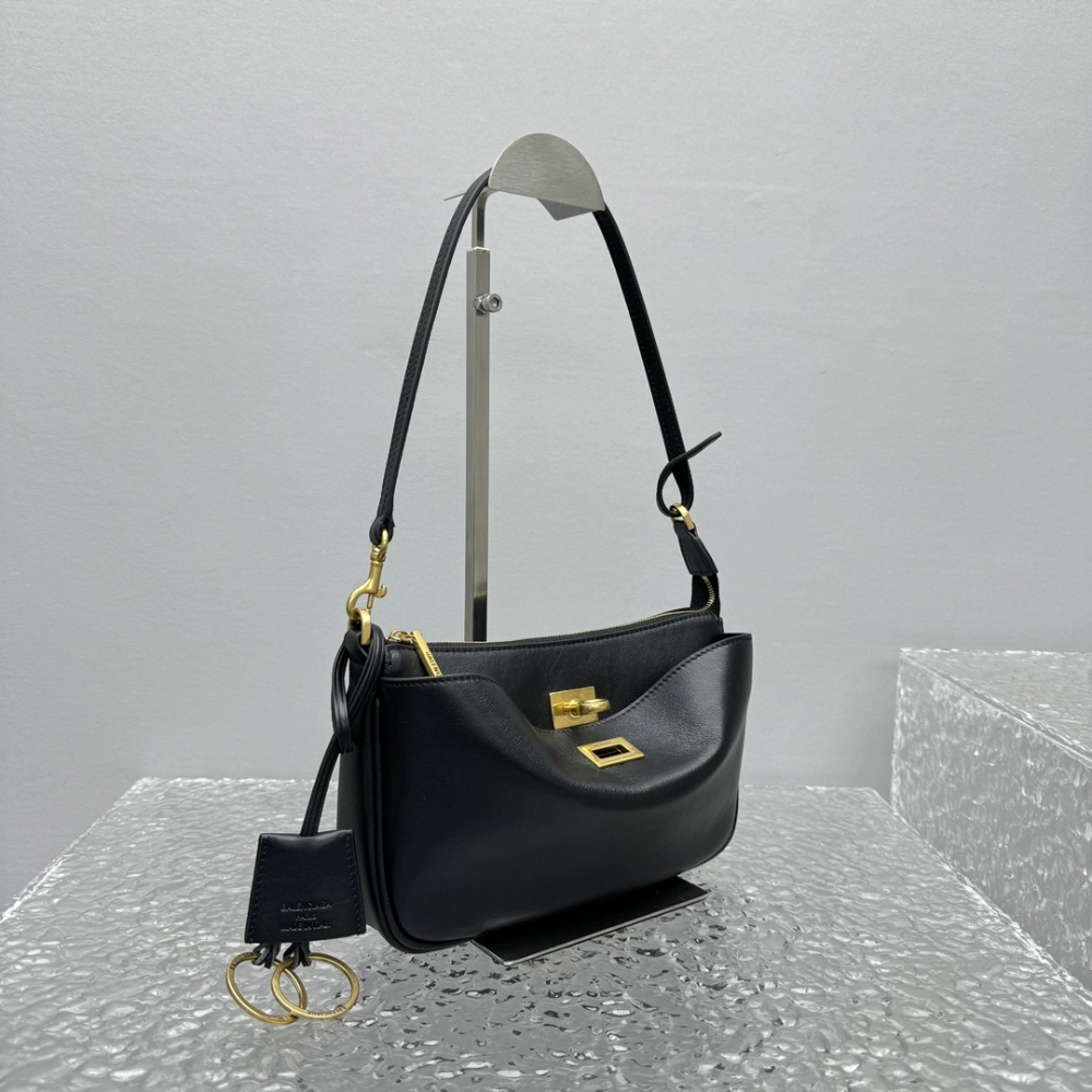 Rodeo Sling Pochette In Black Leather Shoulder Bag for Women