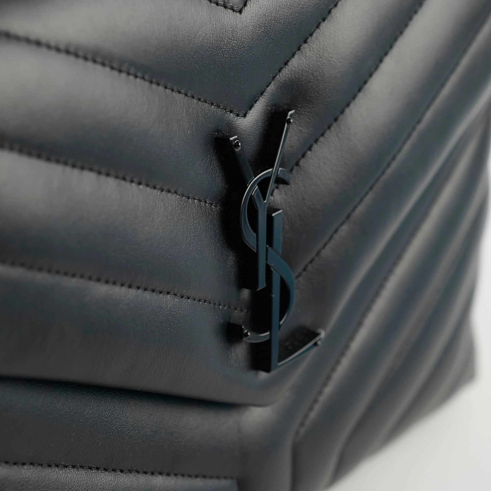 Saint Laurent Lou Lou Medium Shoulder Bag Black