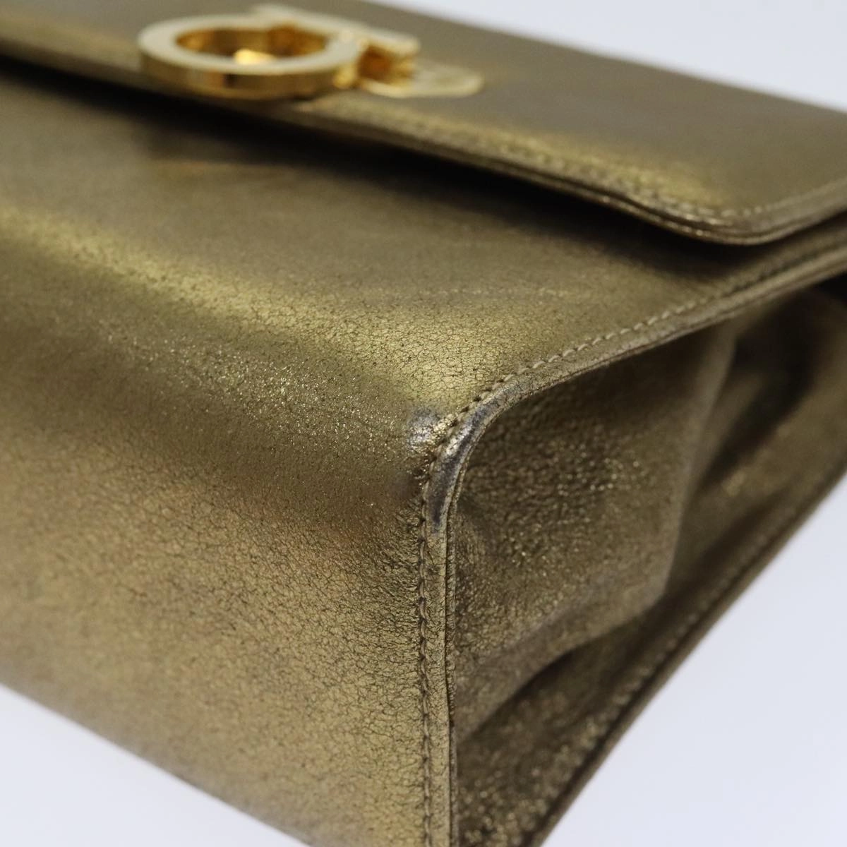 Salvatore Ferragamo Gancini  Leather Shoulder Bag (Pre-Owned)