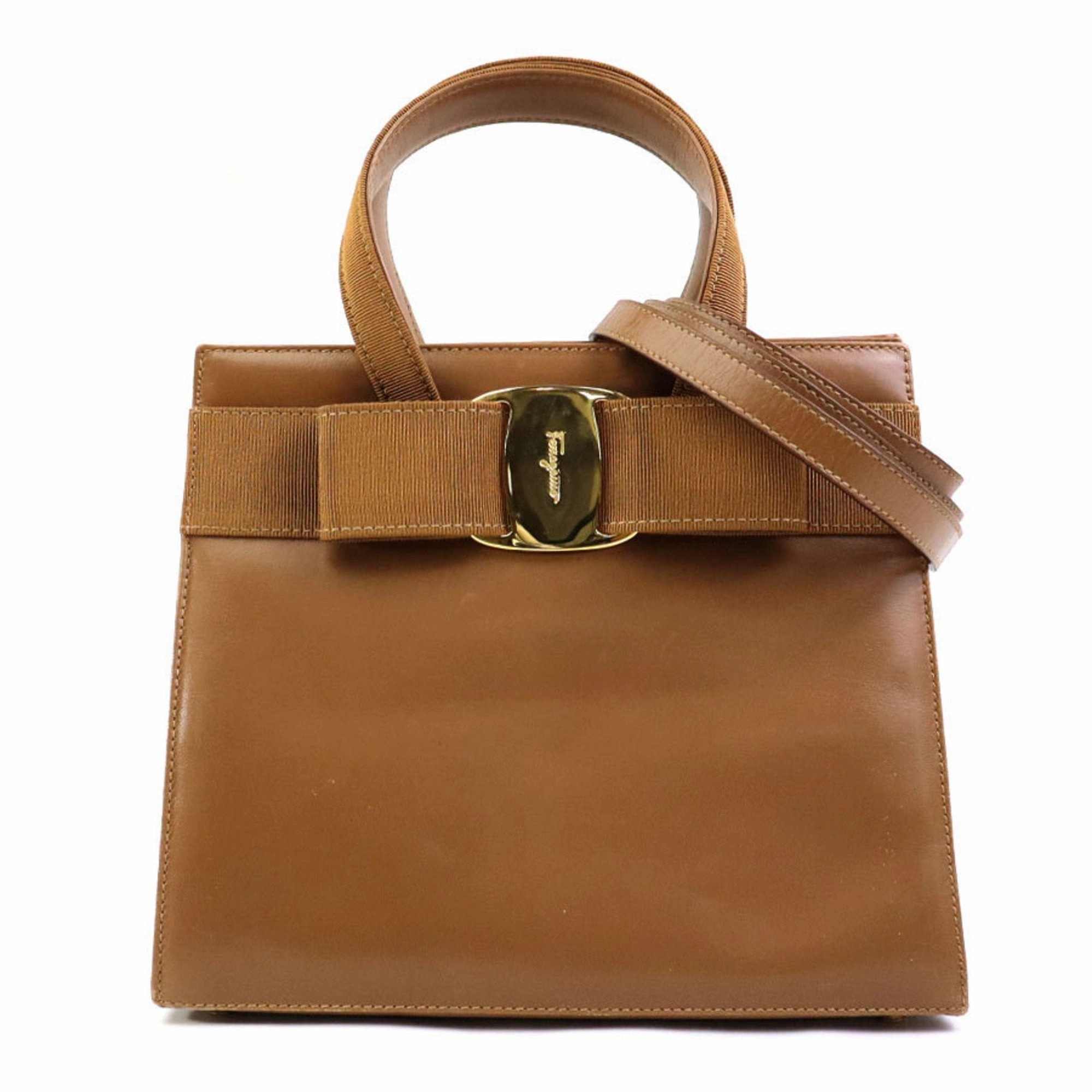 Salvatore Ferragamo  Leather Handbag Shoulder Bag (Pre-Owned)