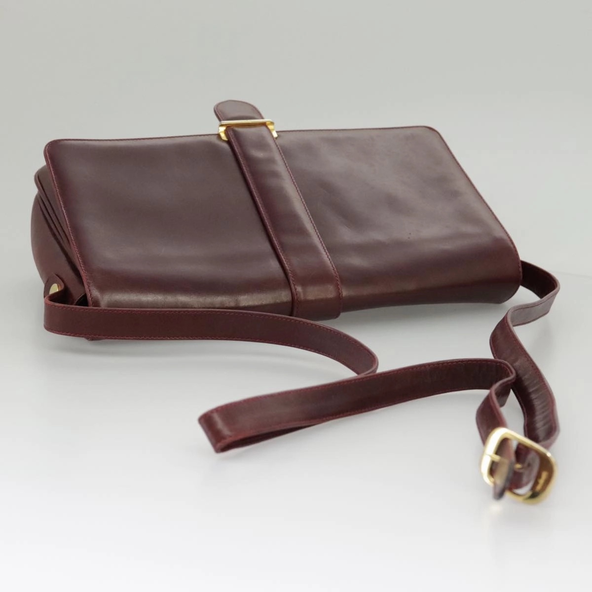 Salvatore Ferragamo  Leather Shoulder Bag (Pre-Owned)