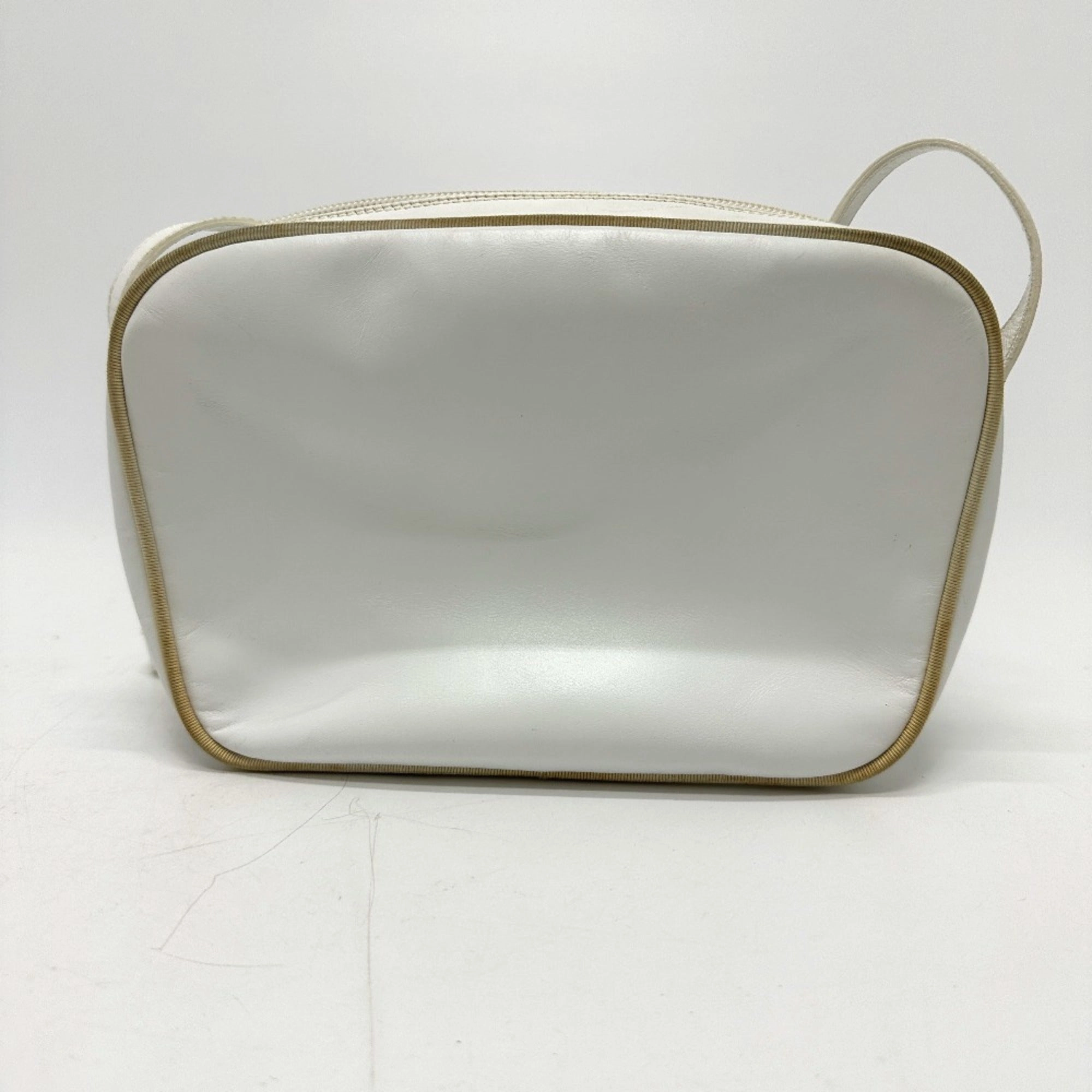 Salvatore Ferragamo  Leather Shoulder Bag (Pre-Owned)