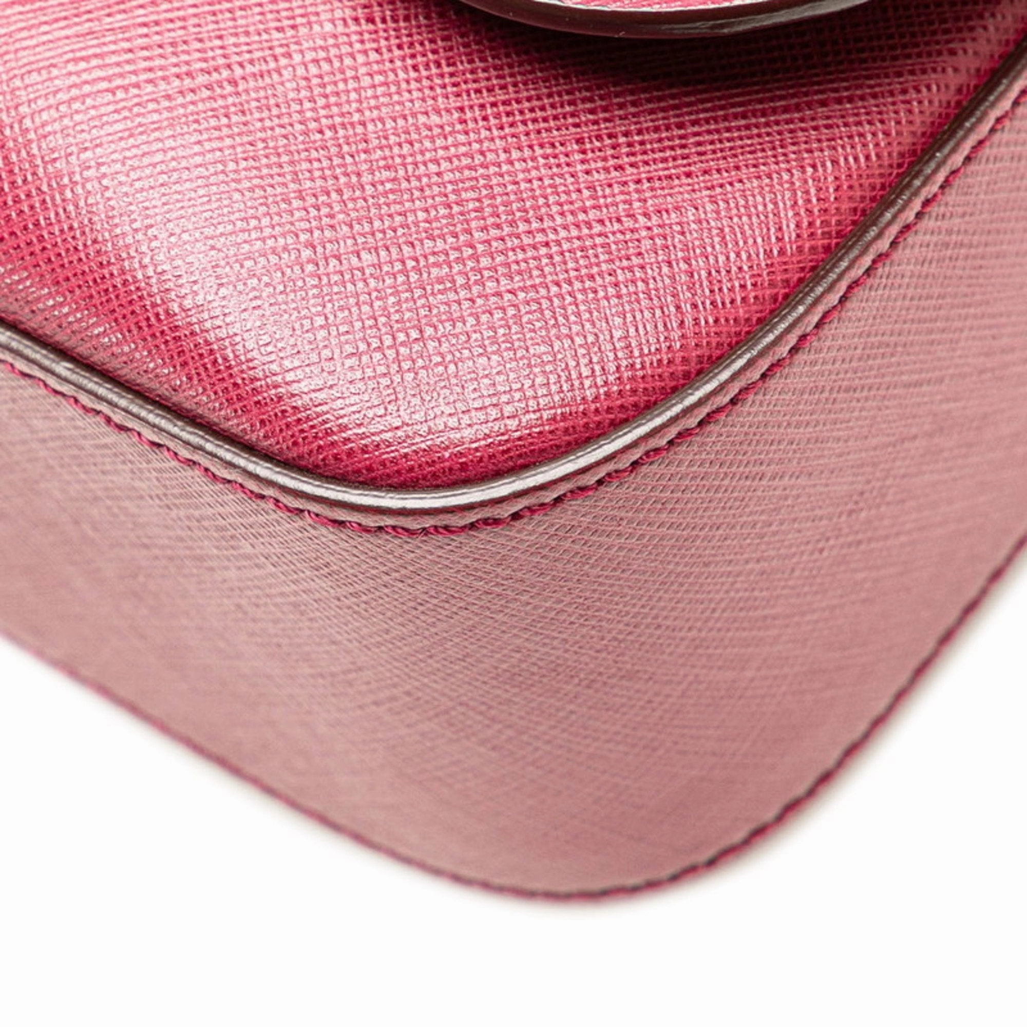 Salvatore Ferragamo pink Color Leather Shoulder Bag (Pre-Owned)