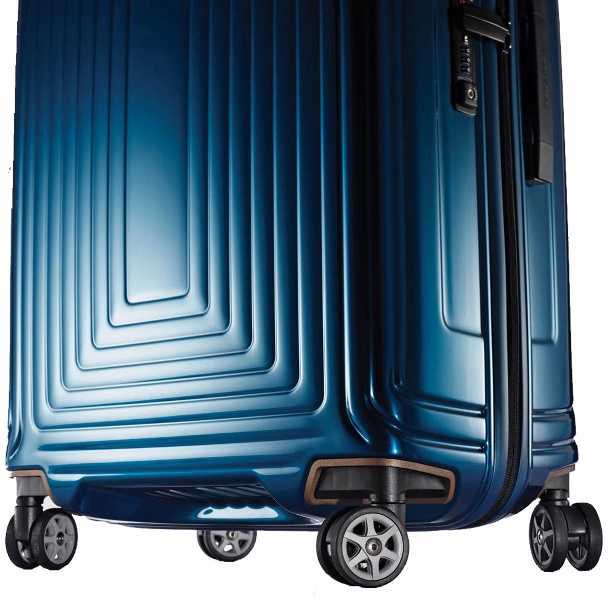 Samsonite Neopulse 20In Spinner Carry On