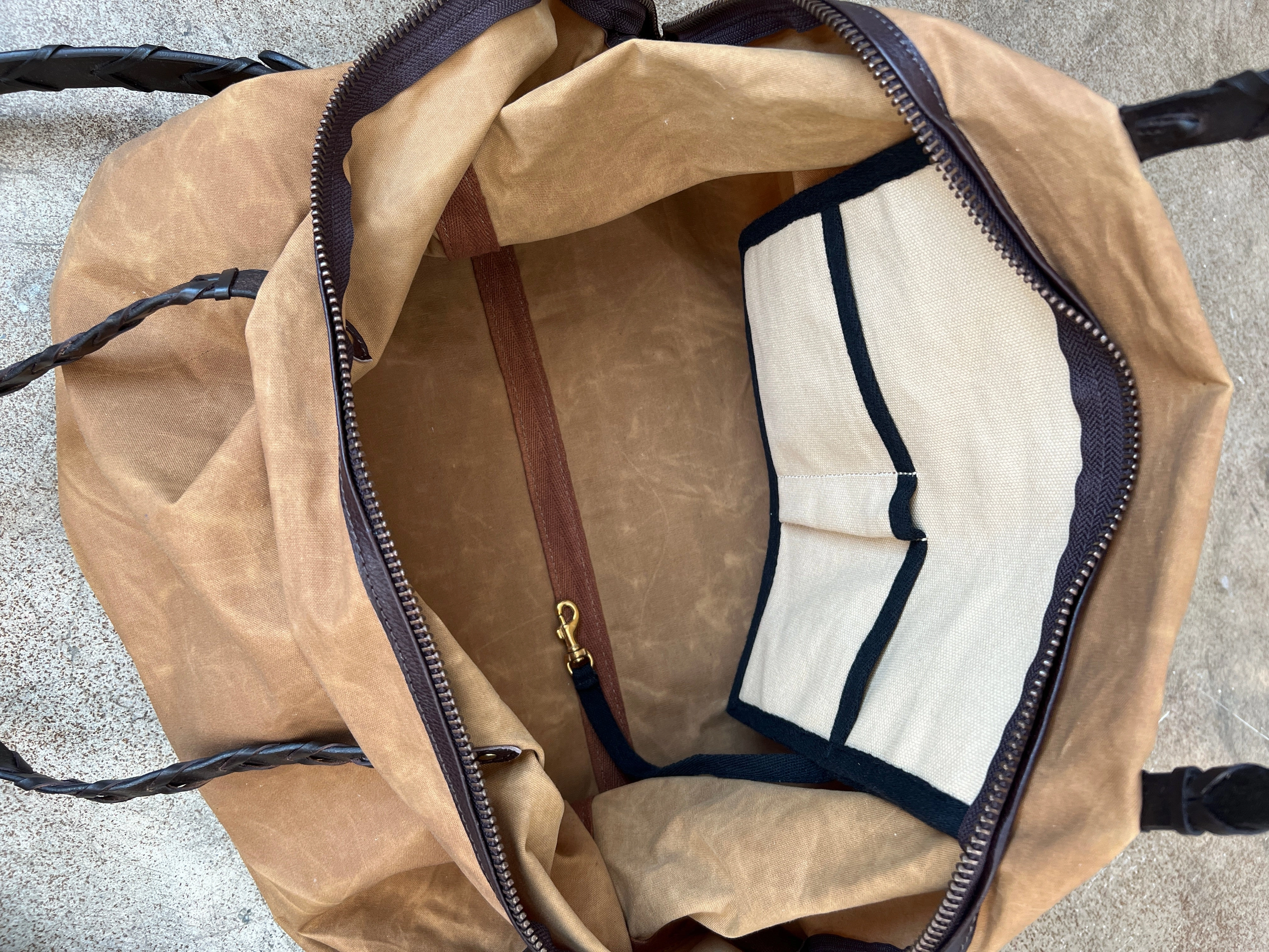 SPICED WAXED CANVAS TRAVEL BAG