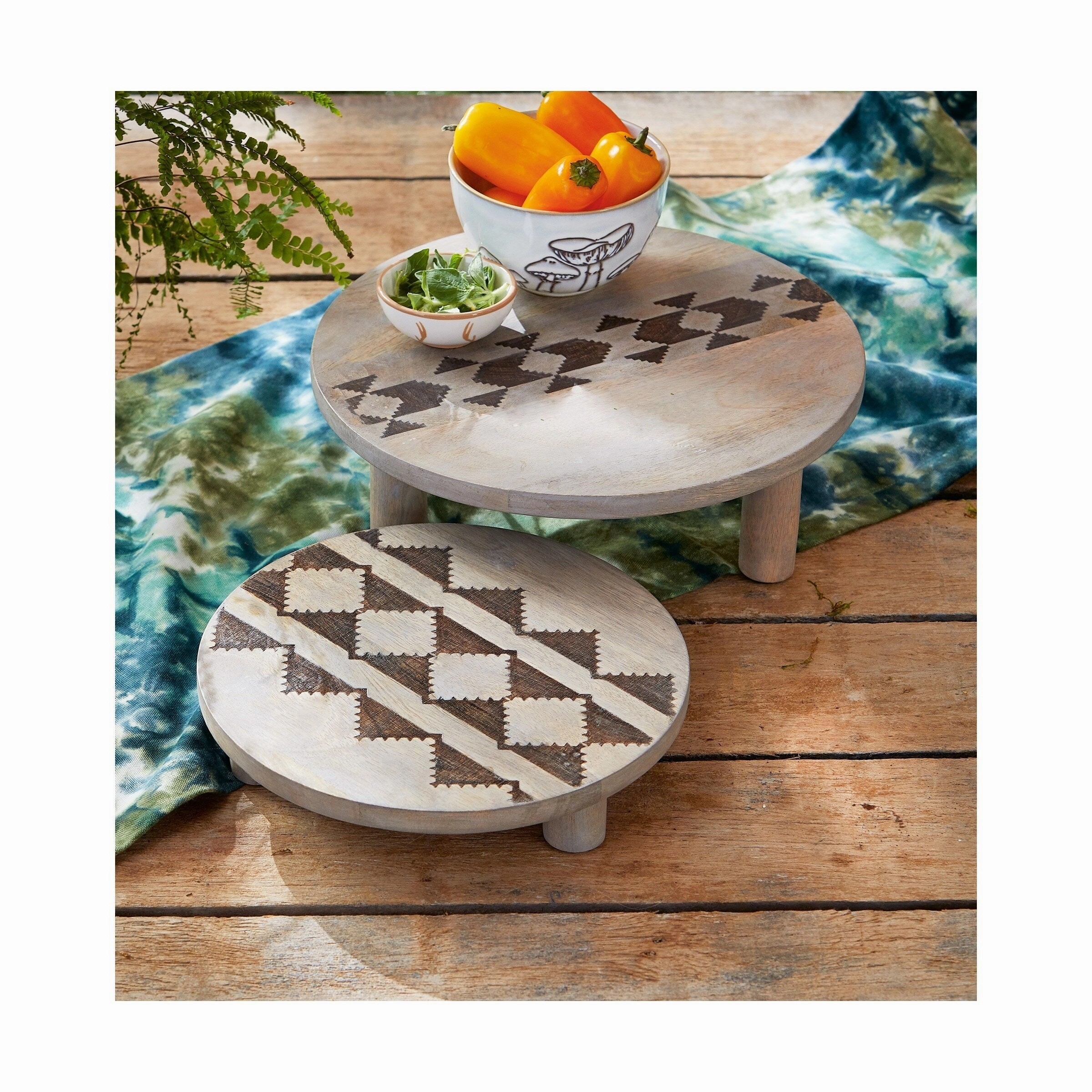 Totem Table Riser Sm