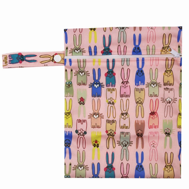 Travel PUL Wet Bags Baby Waterproof Cloth Diaper Bag Single Zipper Print Reusable Baby Nappy Wet Dry Bags Wetbags 25x20cm