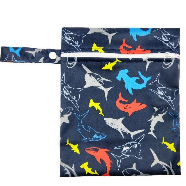 Travel PUL Wet Bags Baby Waterproof Cloth Diaper Bag Single Zipper Print Reusable Baby Nappy Wet Dry Bags Wetbags 25x20cm