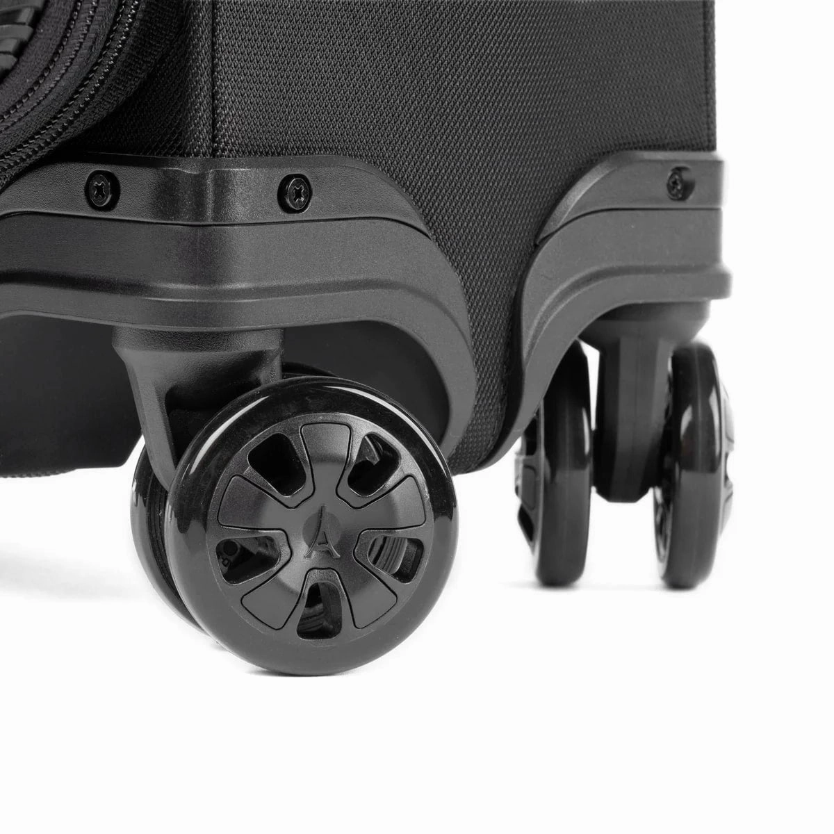 Travelpro Crew Classic Compact Carry-On Expandable Spinner