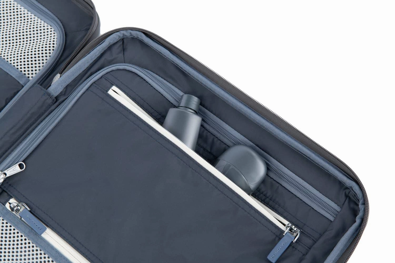 Travelpro Platinum Elite Carry-on Expandable Hardside Spinner Luggage