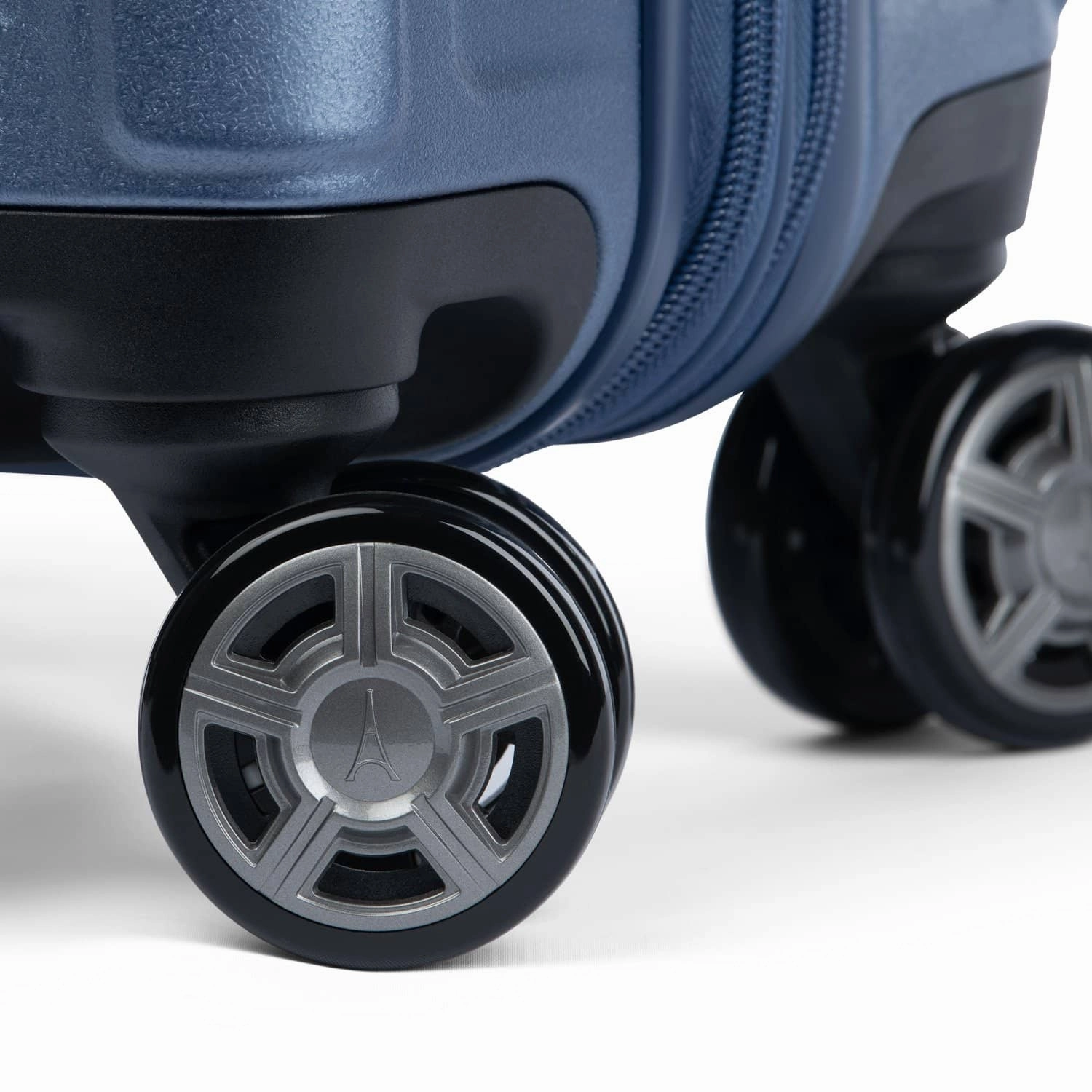 Travelpro Platinum Elite Carry-on Expandable Hardside Spinner Luggage