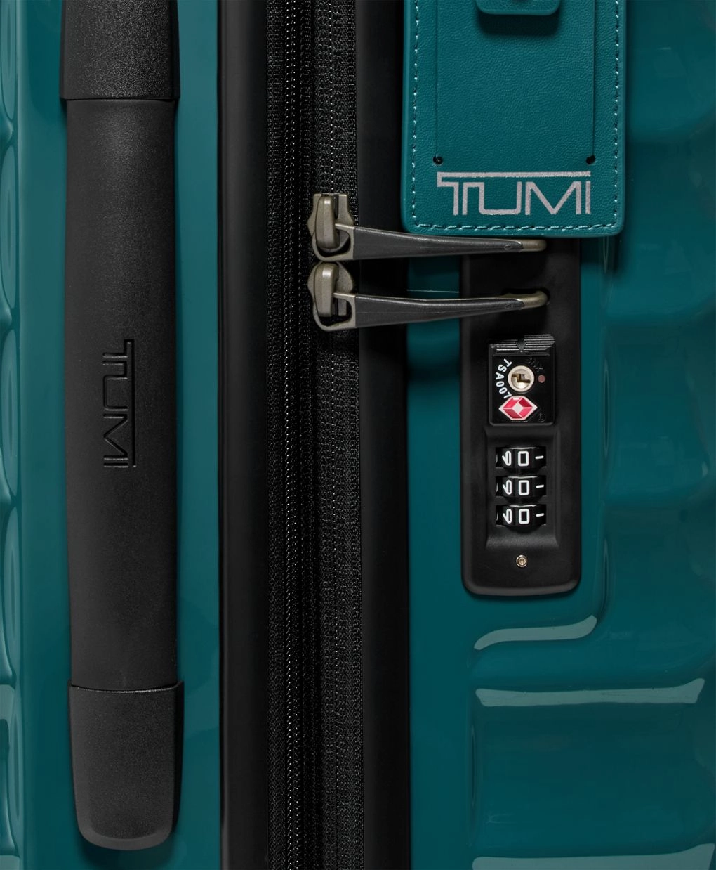 Tumi 19 Degree Continental Expandable 4 Wheeled Carry-On