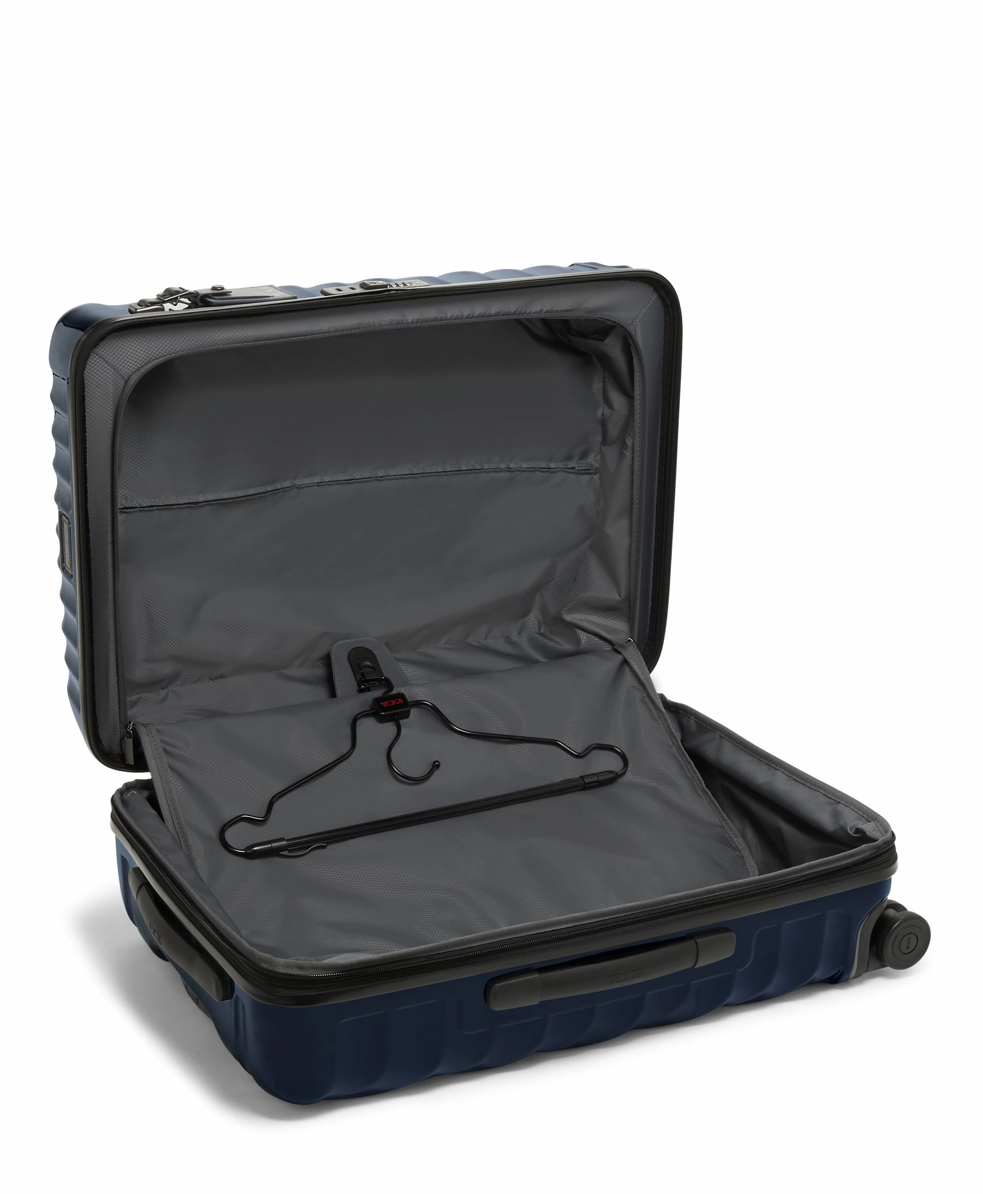 Tumi 19 Degree Short Trip Expandable 4 Wheeled Packing Case Medium Luggage