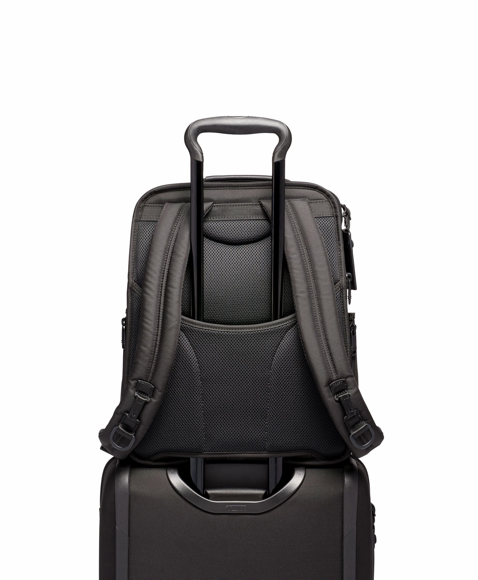 Tumi Alpha Slim Solutions Brief Pack