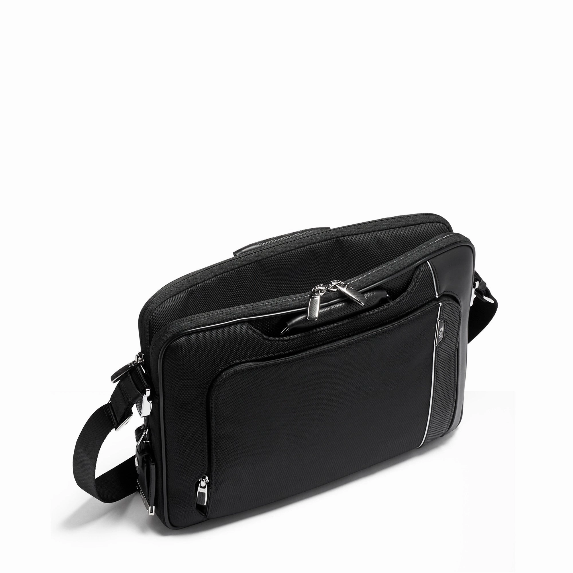 Tumi Arriv Hannover Slim Brief
