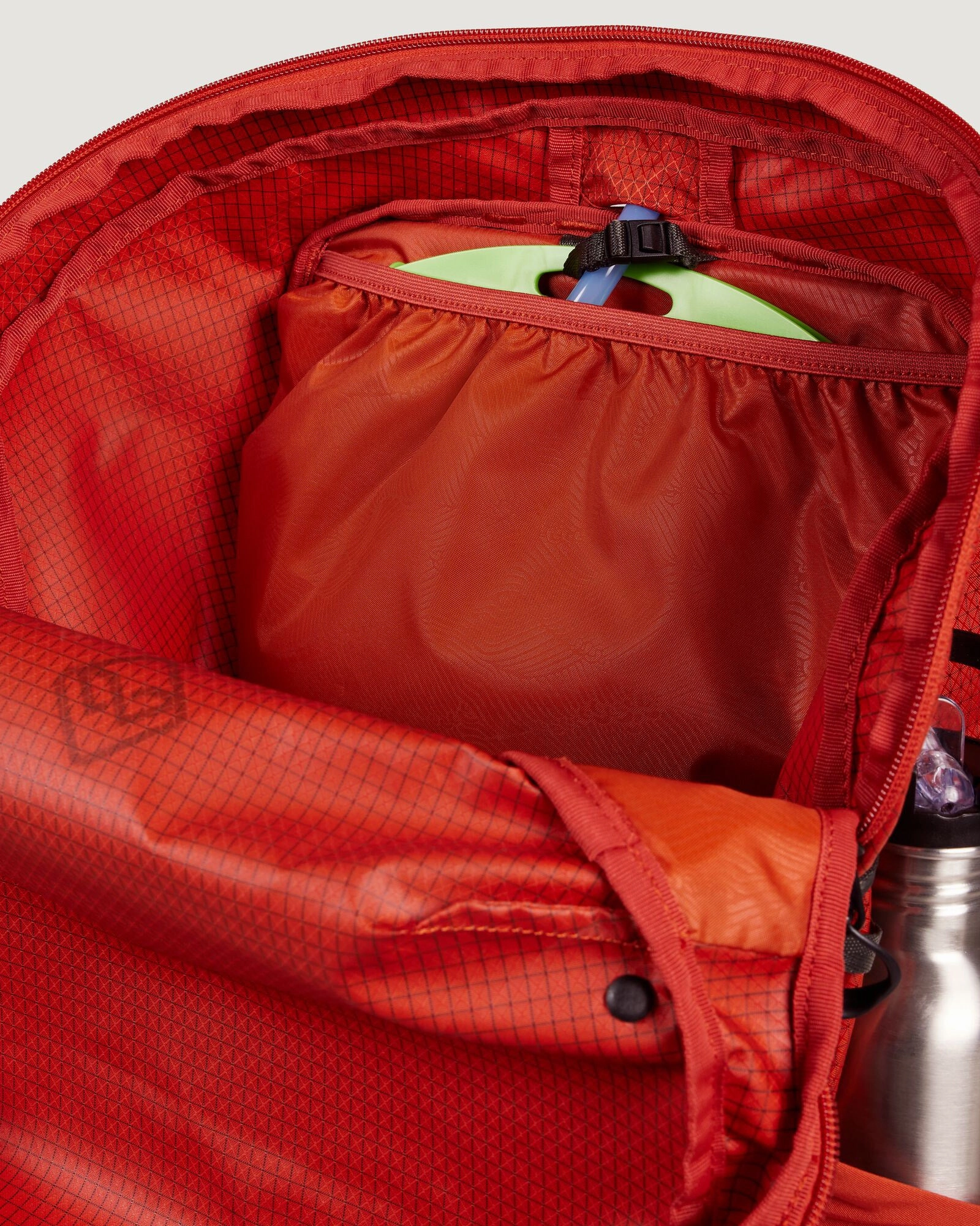 Valorous Pack - 38L - Red Earth