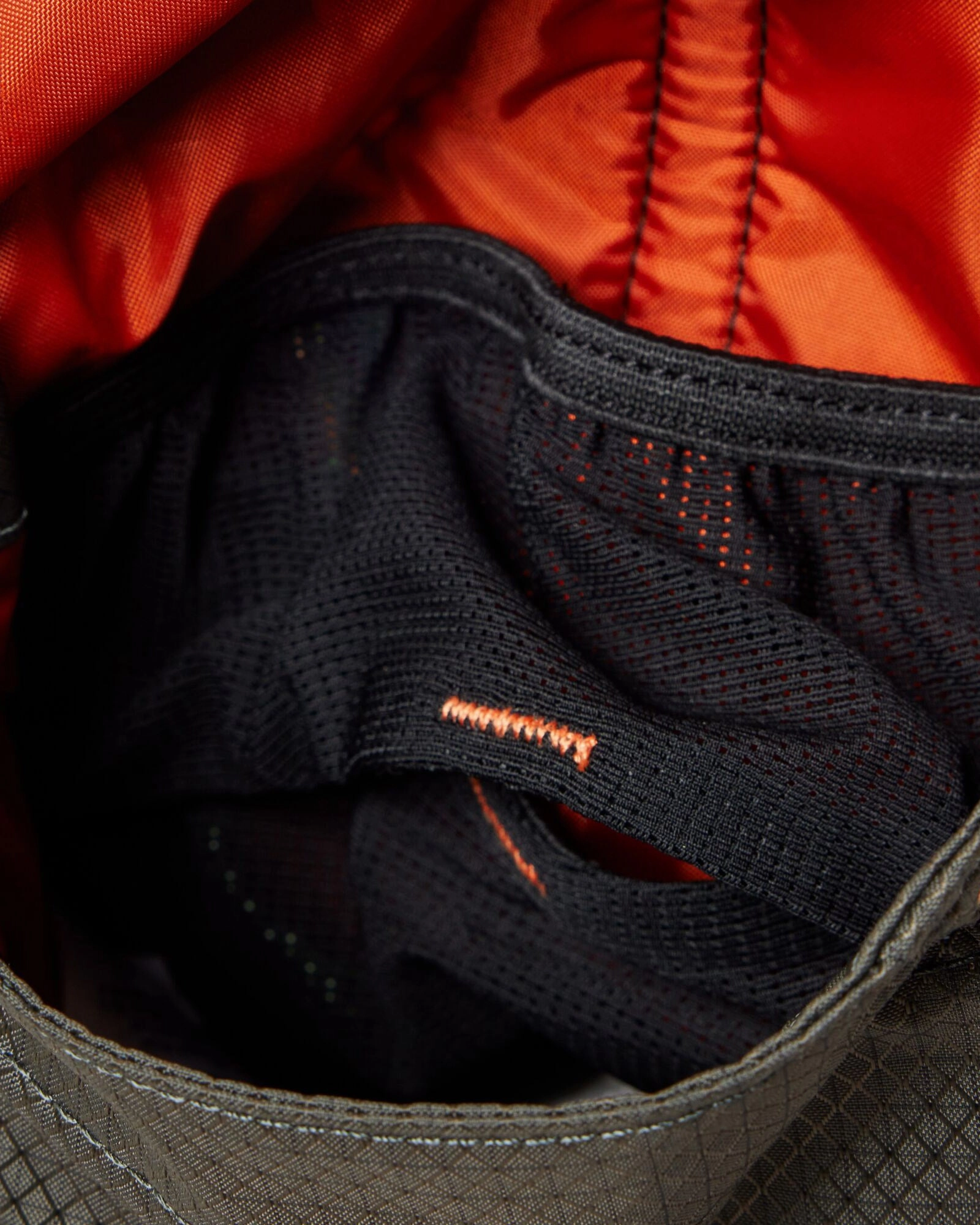 Veos Trail Running Pack - 5L - Dark Moss