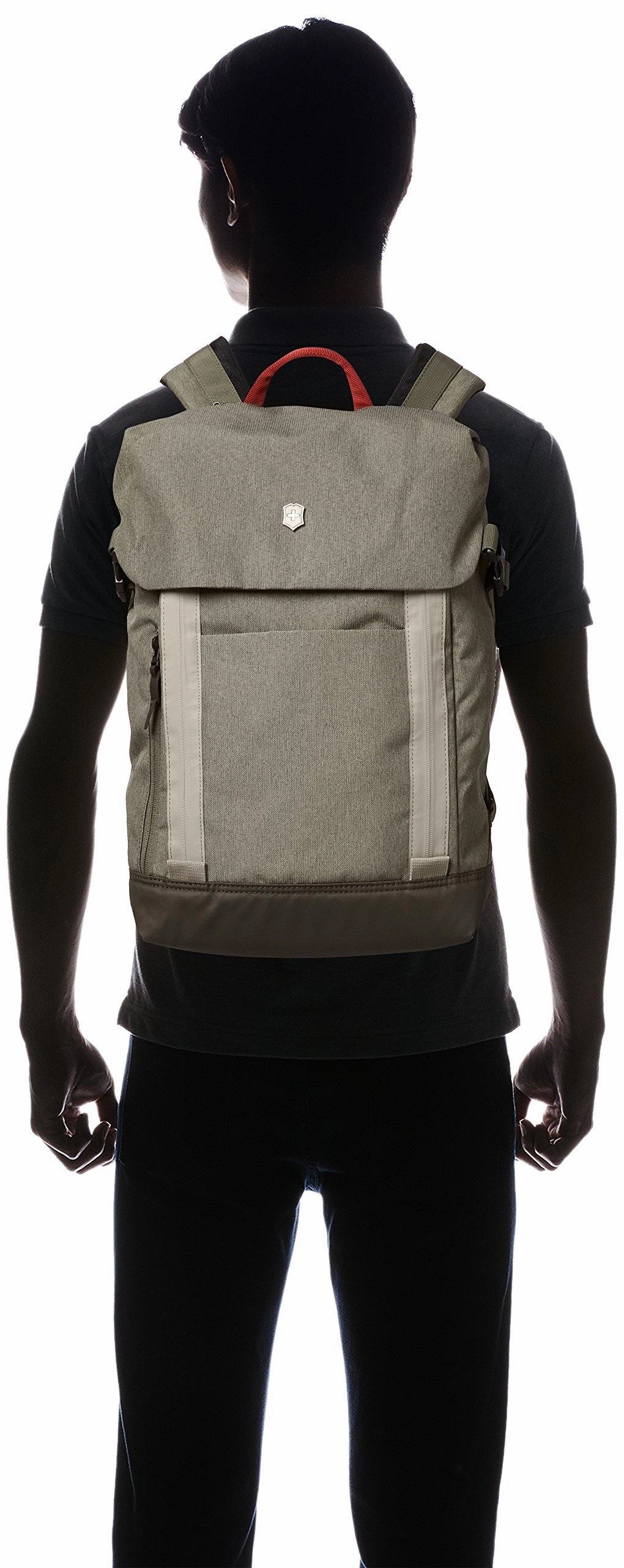 Victorinox Altmont Classic Deluxe Flapover Laptop Backpack