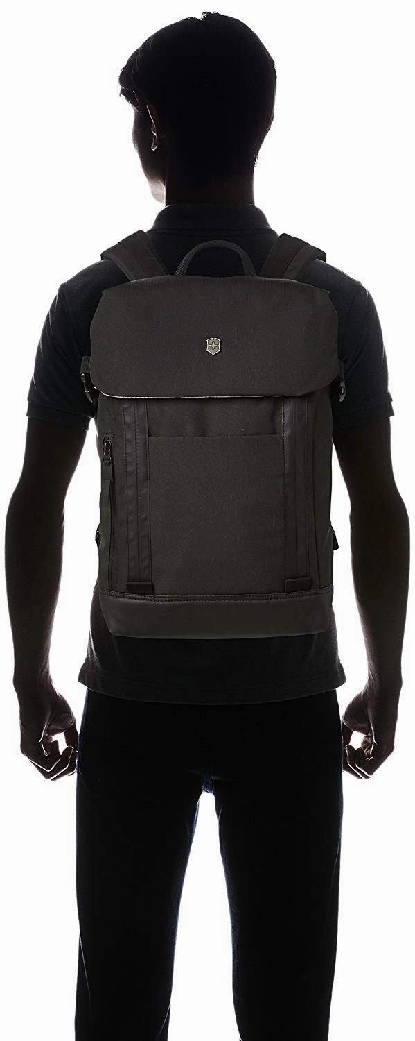 Victorinox Altmont Classic Deluxe Flapover Laptop Backpack