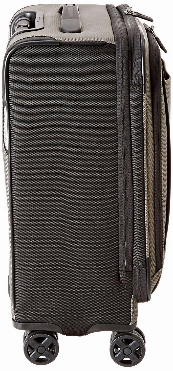 Victorinox Werks Traveler 20" 4-Wheel Carry-On Luggage