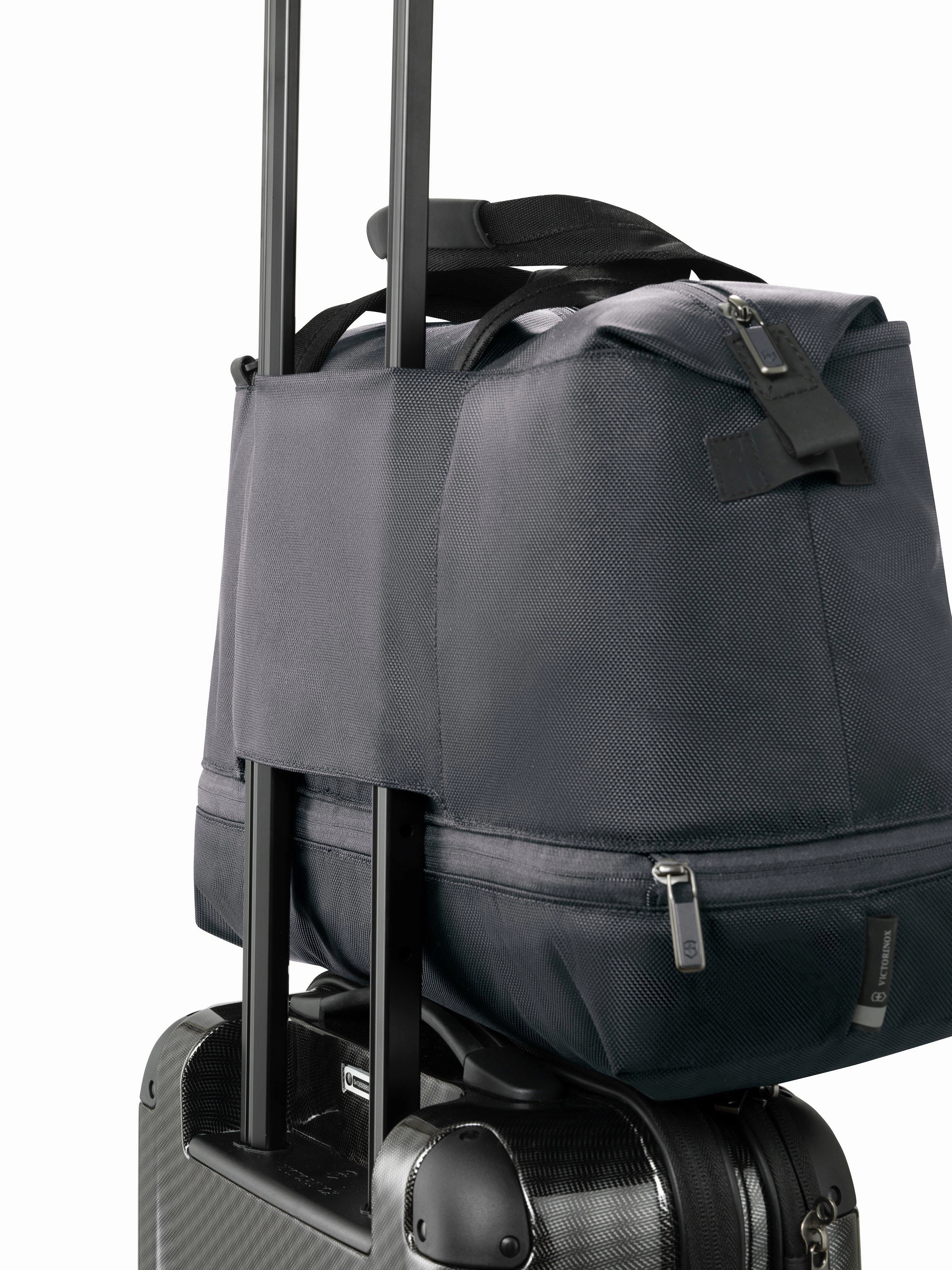 Victorinox Werks Traveler 6.0 Weekender Bag with Zipper Expansion