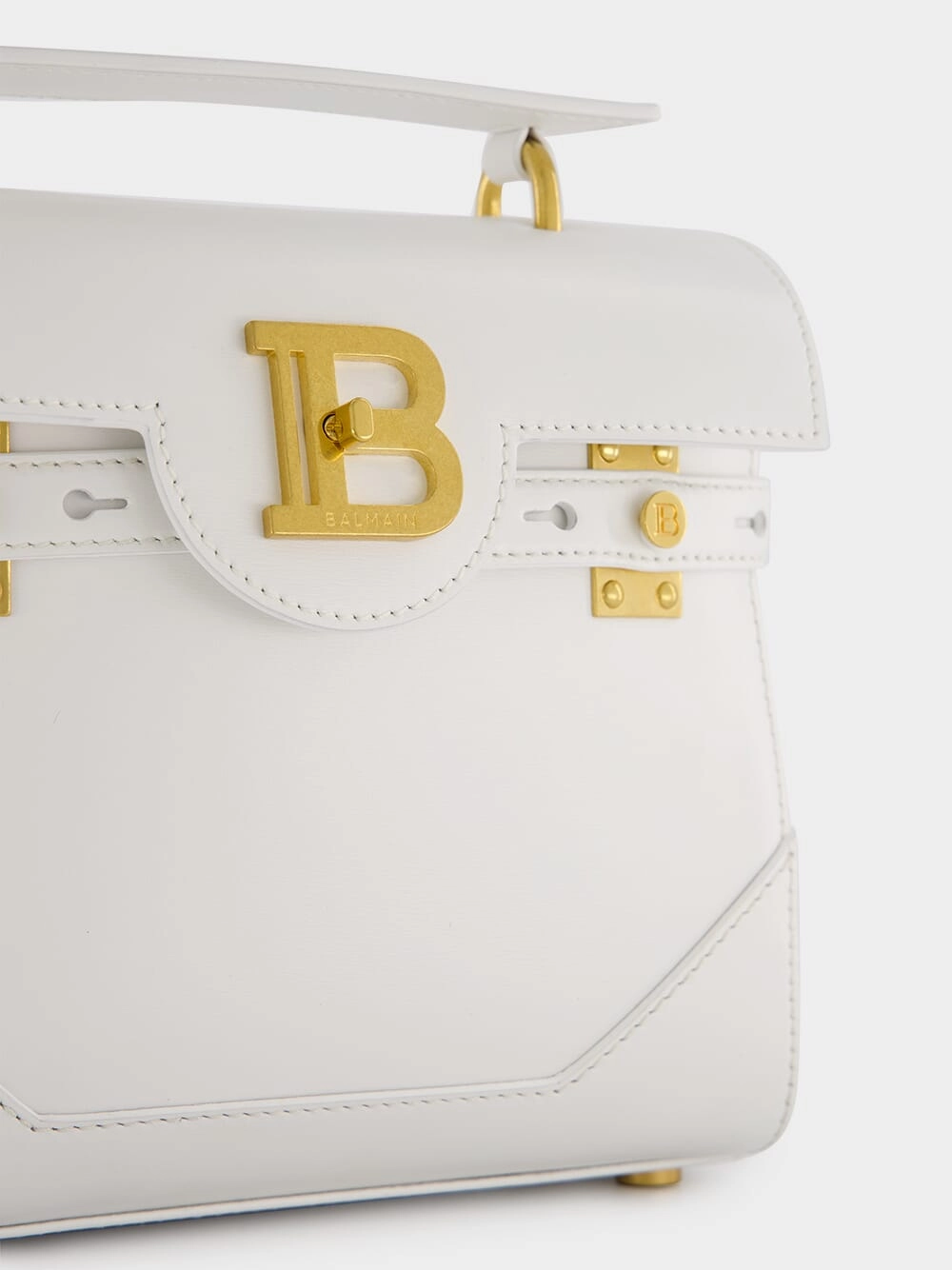 White B-Buzz 23 Grained Leather Bag