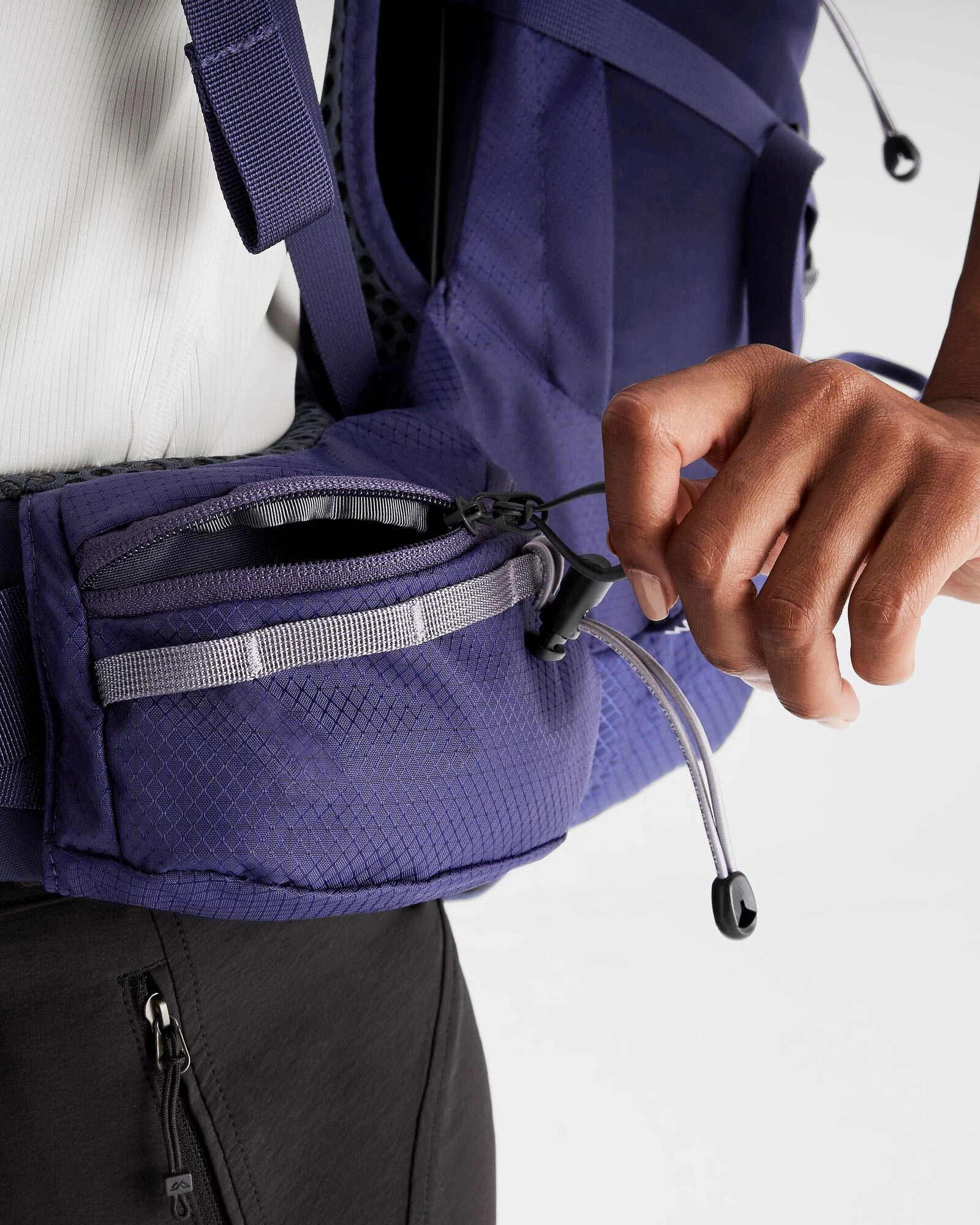 Women's Valorous 45L Pack - Dark Horizon