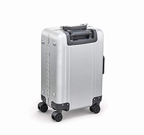Zero Halliburton Classic Aluminum 2.0 Carry-On 4 Wheel Spinner Travel Case (Silver)