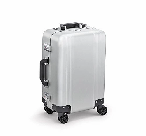 Zero Halliburton Classic Aluminum 2.0 Carry-On 4 Wheel Spinner Travel Case (Silver)